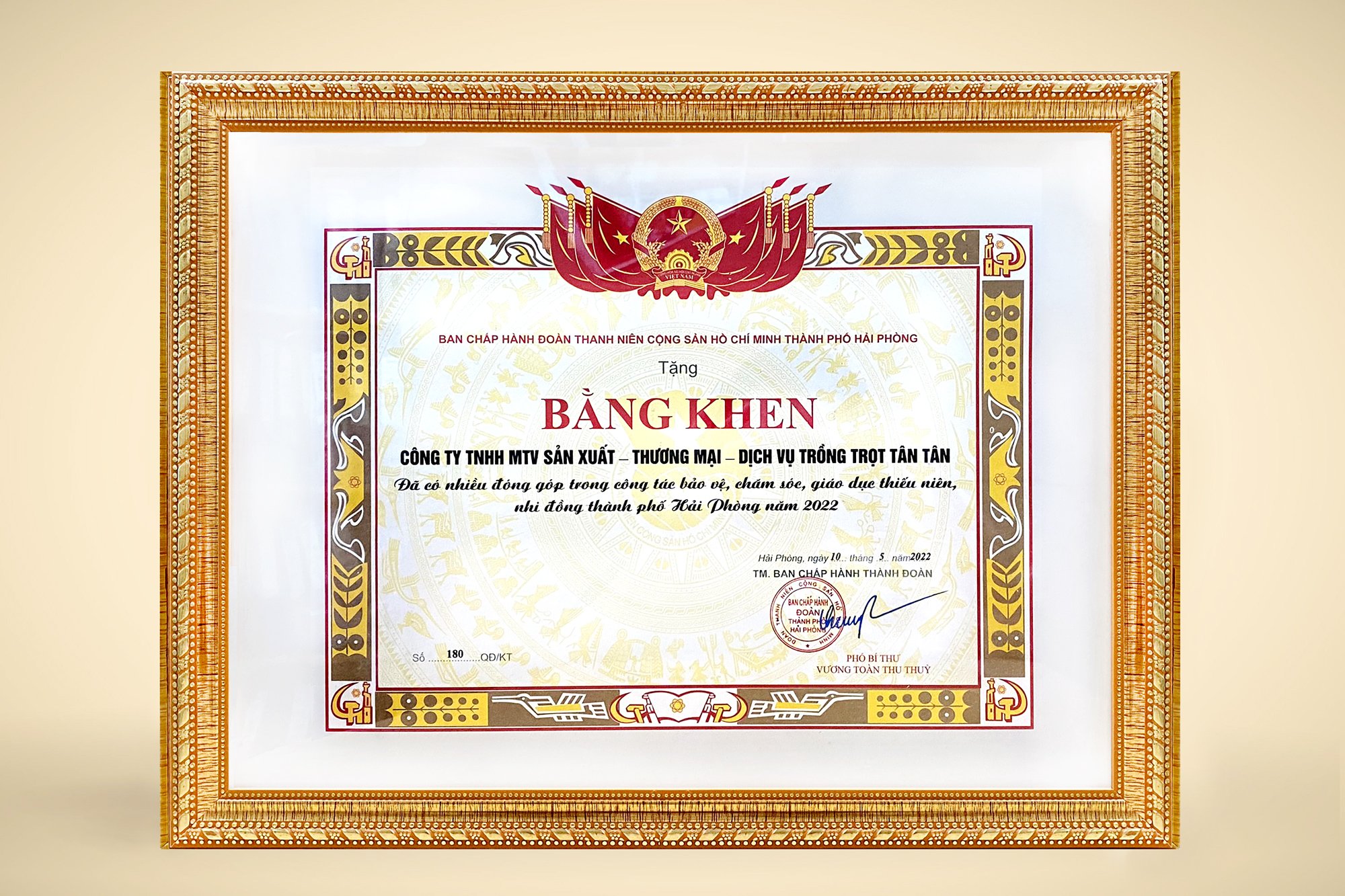 bang20khen20tinh20hai20phong20trao20tang20cong20ty20tan20tan-1